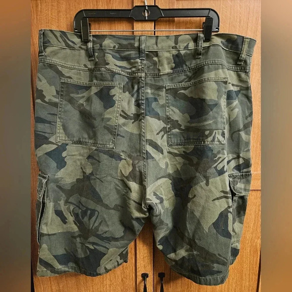 Wrangler Camo Cargo Shorts Men 40 - Picture 2 of 4